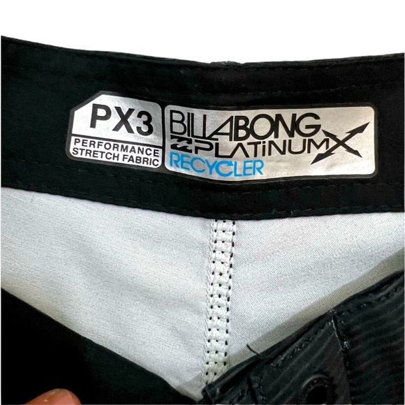 Billabong Board Shorts - Picture 3 of 8